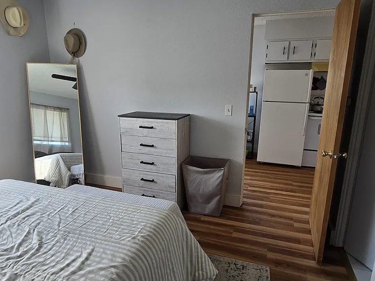 3224 S Clark St — Photo 10