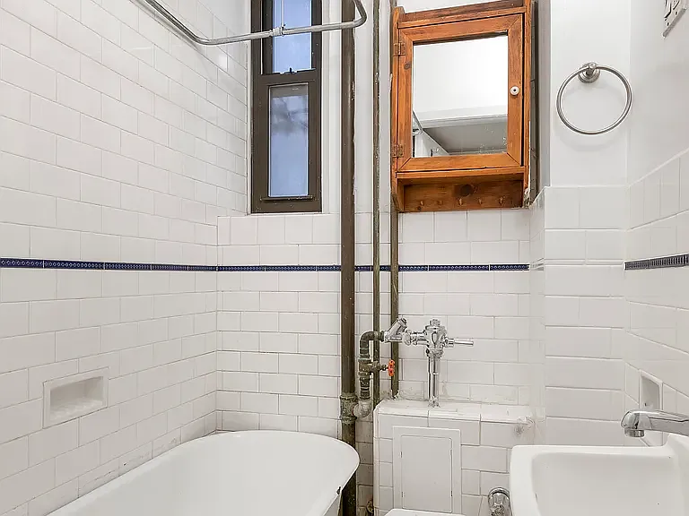 149 Sullivan St #1A — Photo 5