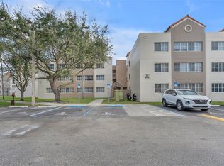 6065 NW 186th St APT 302, Hialeah, FL 33015