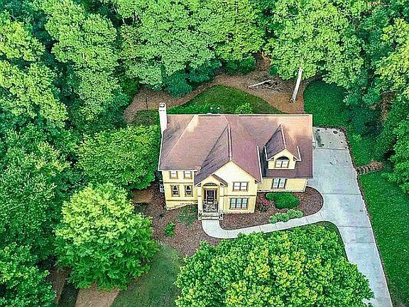 2nd image of 51 Laurel Lakes Dr
