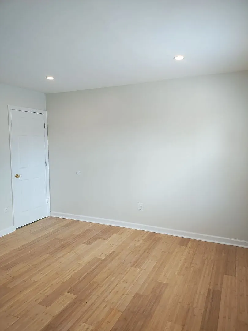 2 bed, 1.0 bath, 795 sqft, $1,295 — Photo 3