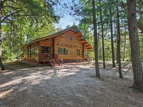 1091 N River Trl, White Cloud, MI 49349