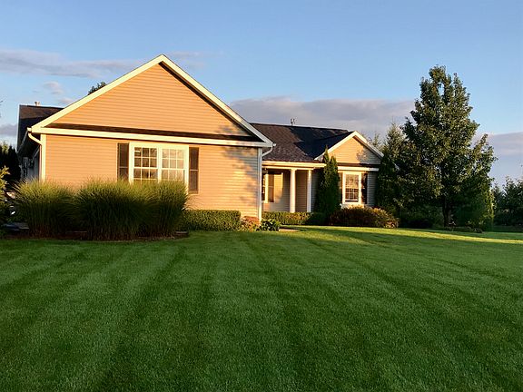 3rd image of 770 Clyde Lee Dr