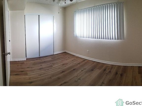 3rd image of 2315 W 54th St APT 3