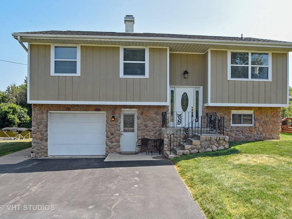 1st image of 42535 N Forest Ln