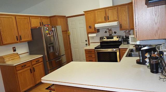 1st image of 4166 Clover Ave