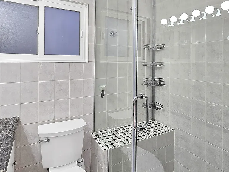 937 N Fairfield Ave #2 — Photo 12