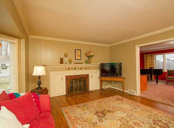 5th image of 2626 W Rockridge Cir