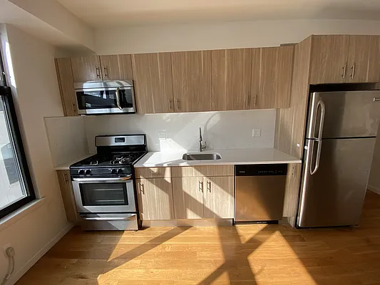 Rented by MySpaceNYC | media 23