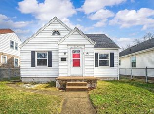2126 Hollywood Pl, South Bend, IN
