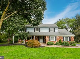 700 Briarwood Ct, Yardley, PA 19067