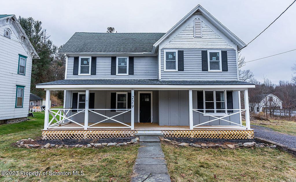 229 Market St, Moscow, PA 18444 | Zillow