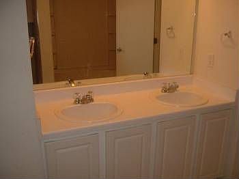 2nd image of 204 Indian Meadow Dr