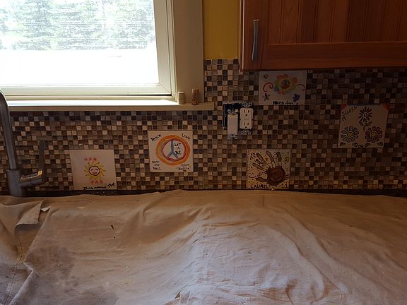 3rd image of 215 Carter St