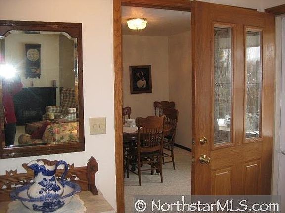 4th image of 1143 Park Ct