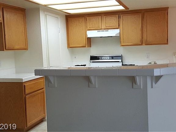 2nd image of 1420 Silk Tassel Dr
