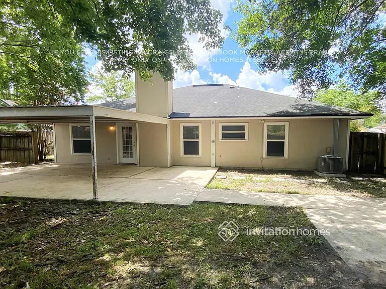 9713 Peabody Dr N — Photo 18