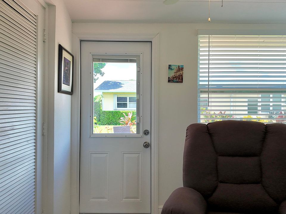 1st image of 2511 Barkley Drive W #B