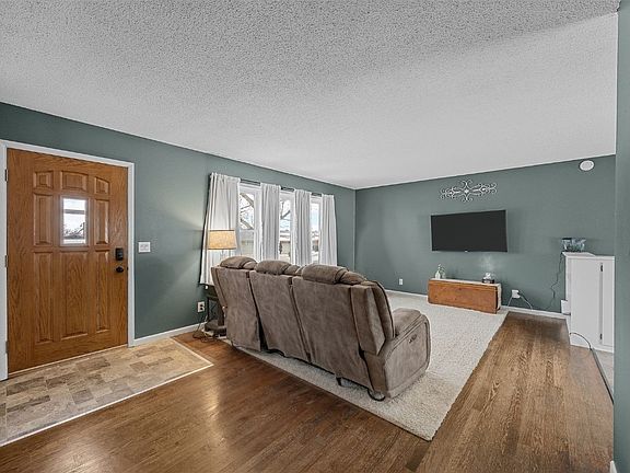 5th image of 2603 Falcon Dr NE