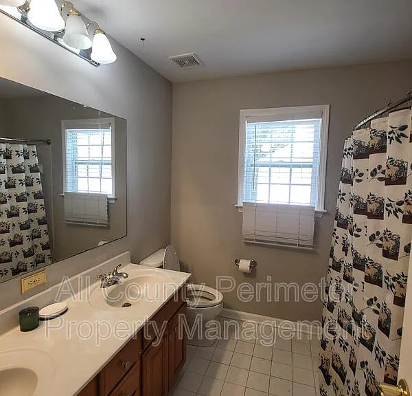 380 Simonton Crest Dr — Photo 11