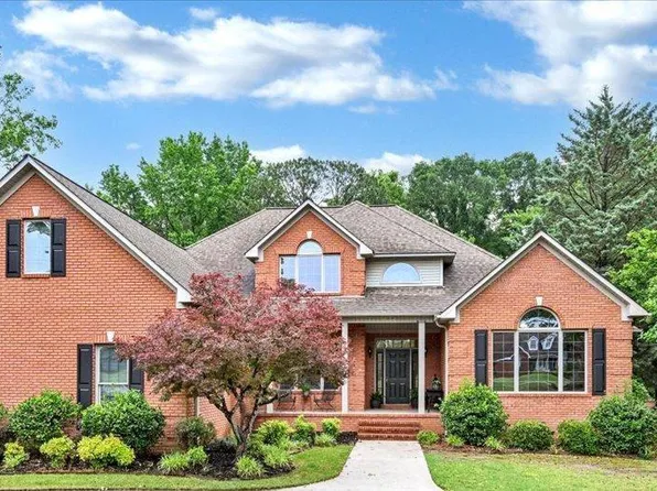 208 Wayward Ave NW, Hartselle, AL 35640