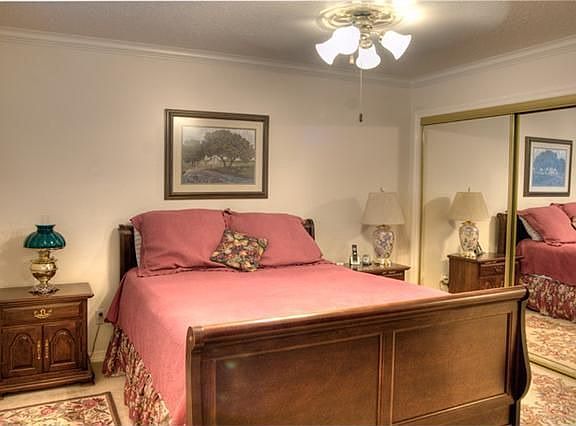 3rd image of 12800 Briar Forest Dr Unit 173