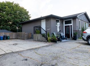 367 Hillcrest Rd #B, Cambridge, ON N3H 1B4