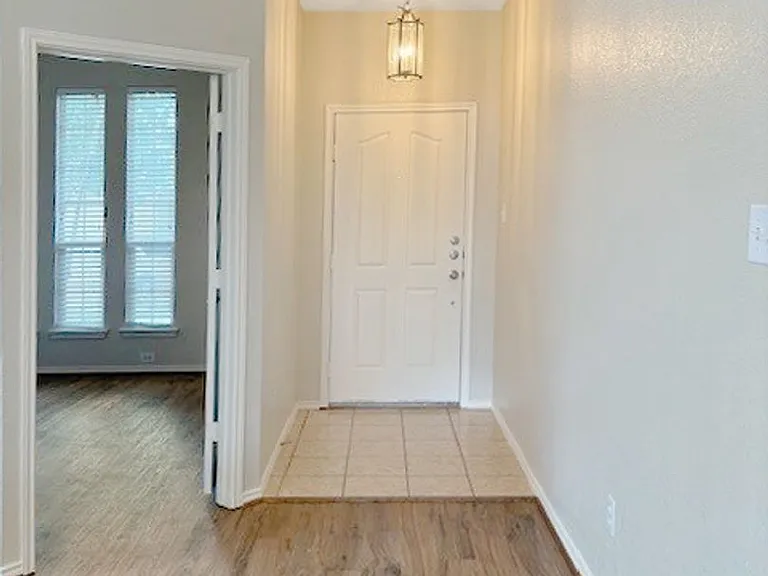 9716 Minton Dr — Photo 5