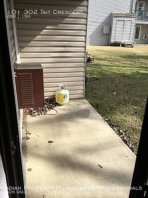 3rd image of 302 Tait Cres #101
