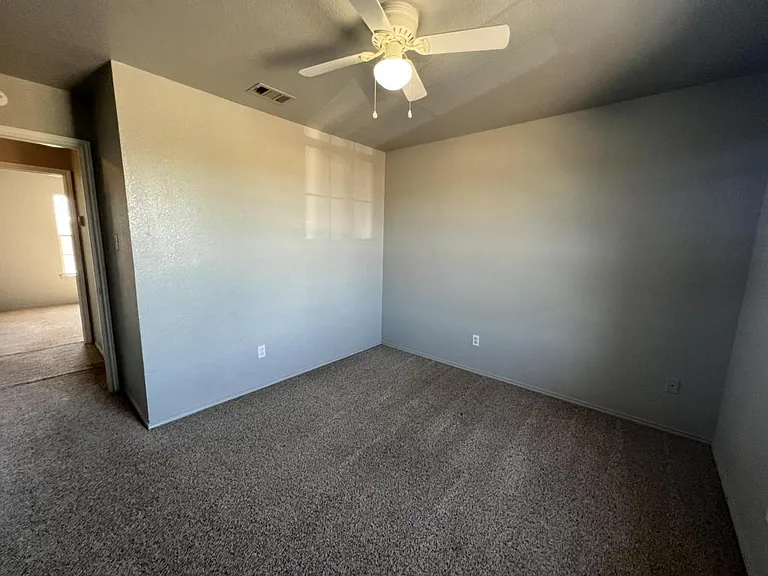 5908 Greengate Dr #B — Photo 12