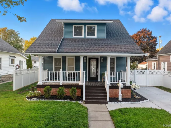 94 Kendrick St, Mount Clemens, MI 48043