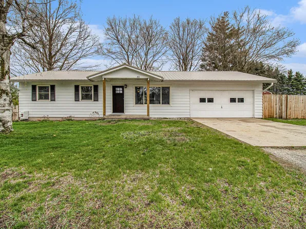 801 Mitchell St, Ludington, MI 49431