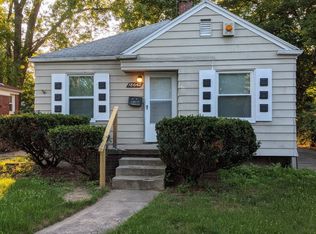 18642 Shaftsbury Ave, Detroit, MI 48219