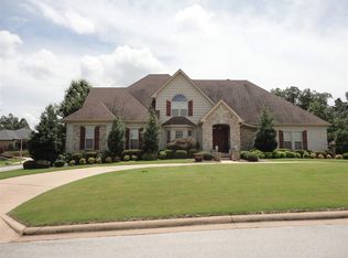 3801 Pebble Beach Dr, Jonesboro, AR 72404