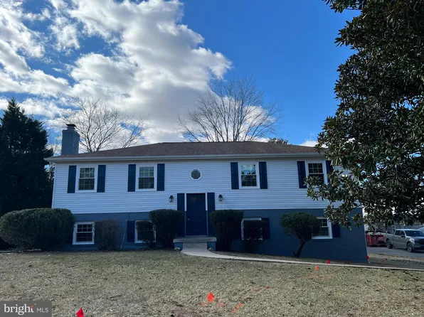 9753 Moor Green Dr, Manassas, VA 20112