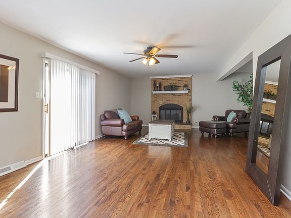 5th image of 14347 Pinewood Dr