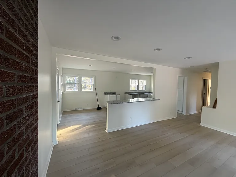1213 Stone Rd — Photo 12