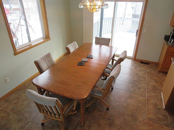4th image of 1118 Somerset Blvd