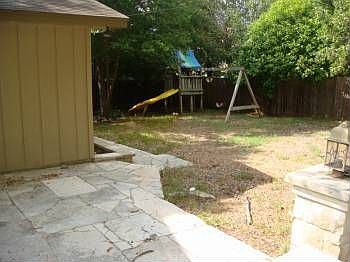 3rd image of 3914 Trailwood Dr