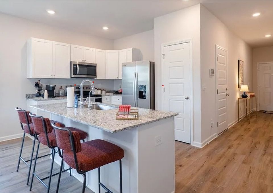 2nd image of 6435 Abney Ct