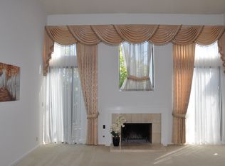 1040 Pizarro Ln, Foster City, CA 94404