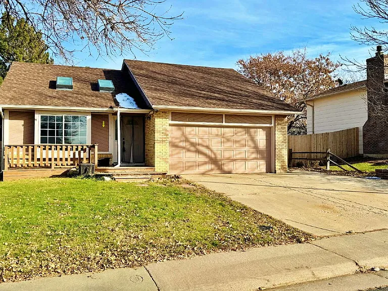 18723 E Utah Cir — Photo 1