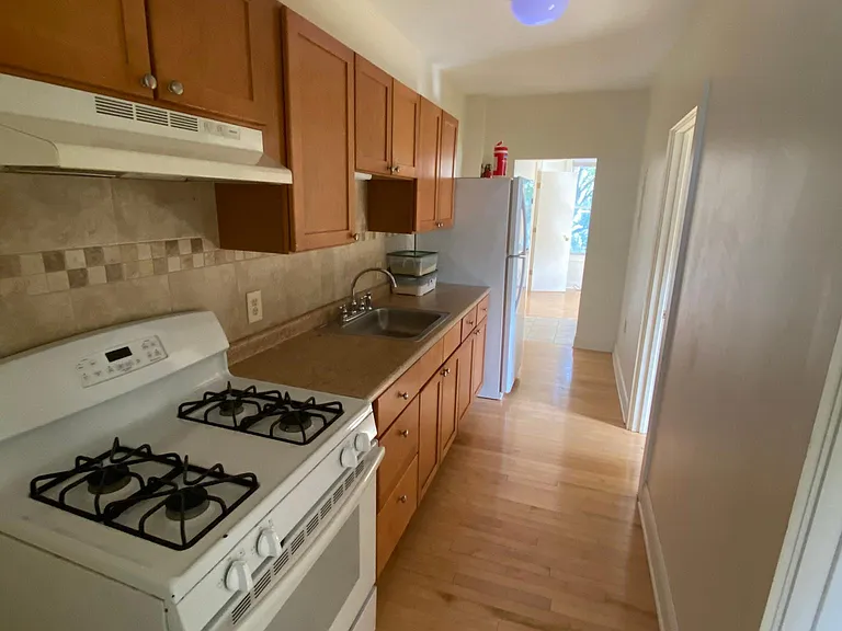 11 Johnson St #B — Photo 7