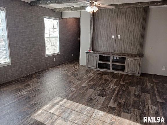 2nd image of 107 E Nettie St