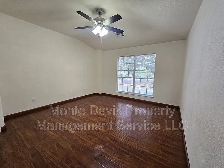 505 Shant St — Photo 10