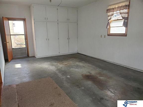 5th image of 919 Cherl Dr
