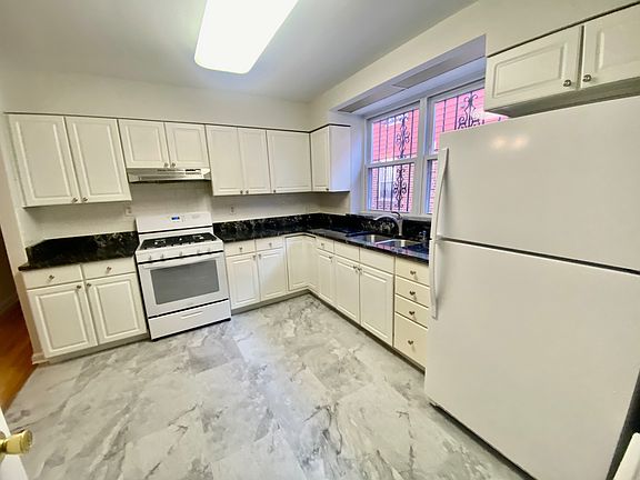 2nd image of 1743 E 27th St Floor 1