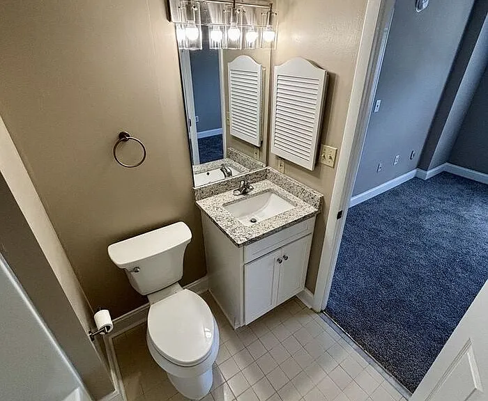 4700 Westgrove St #516 — Photo 9