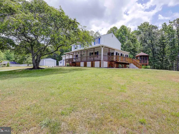 111 Amber Ln, Huntingtown, MD 20639