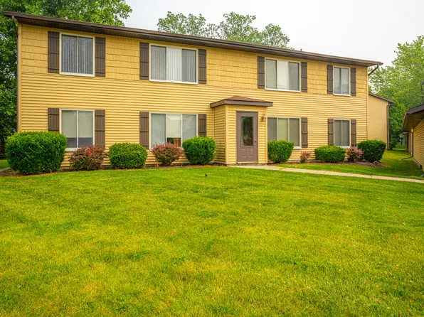 1304 Sturdy Rd APT 4, Valparaiso, IN 46383